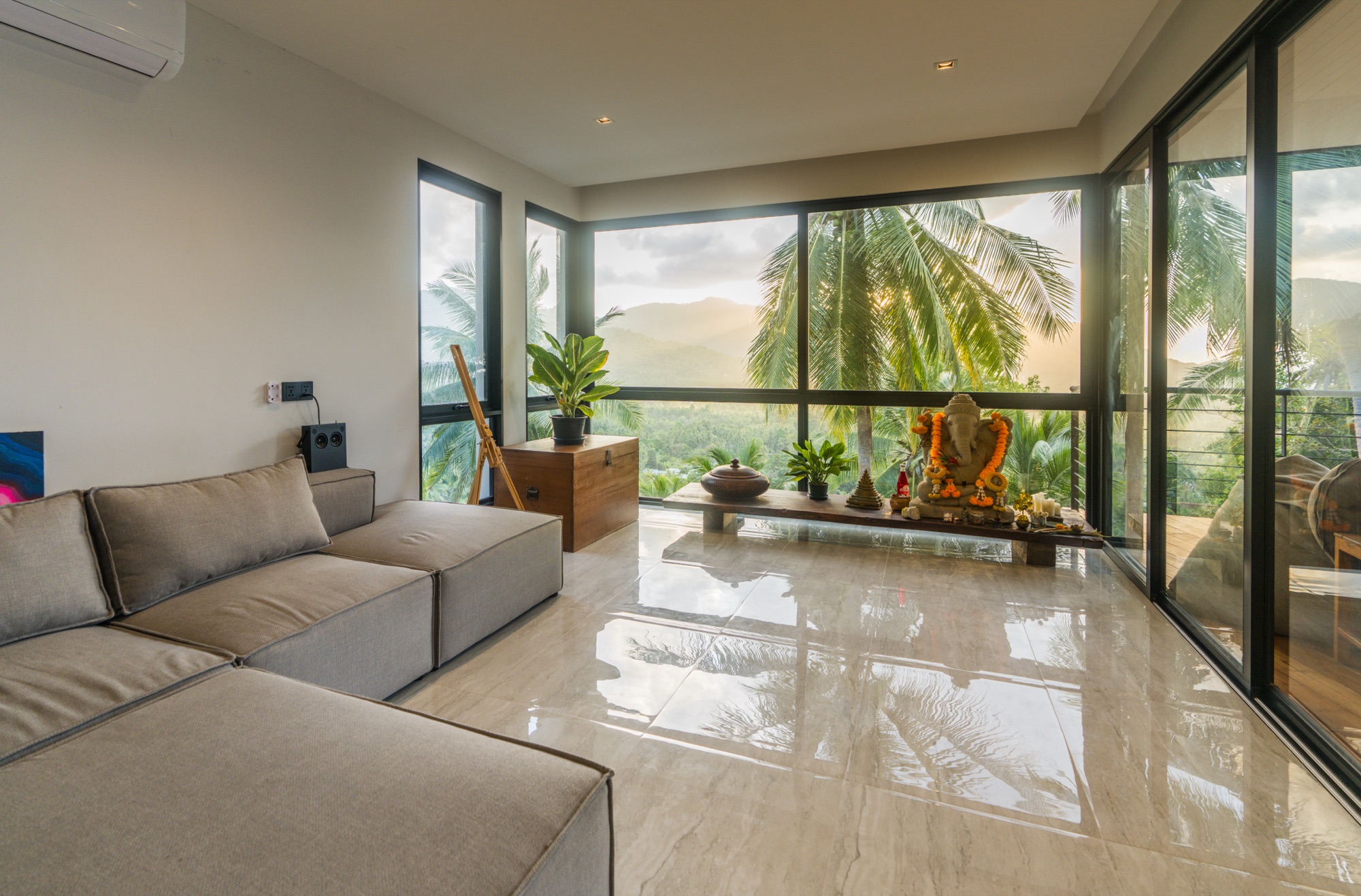 Living room at Kin Haus